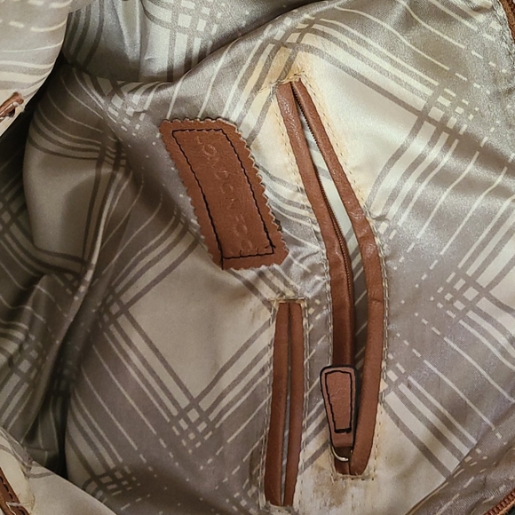 London Fog Handbag/ Purse - Picture 6 of 8